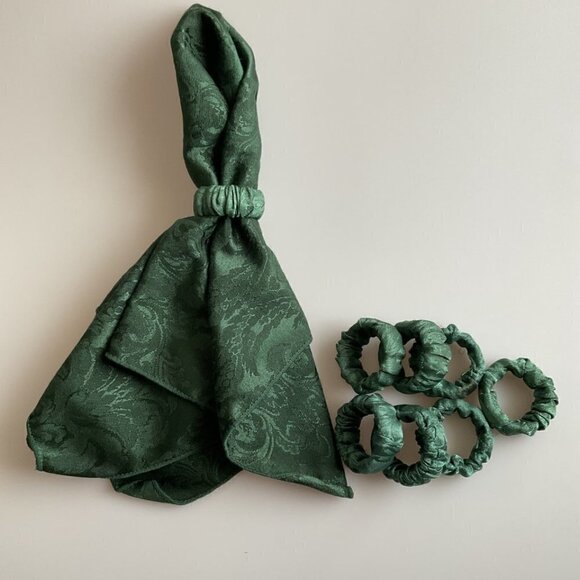 VINTAGE FOREST GREEN CLOTH NAPKINS & RINGS SET 16 PIECES - Picture 3 of 11